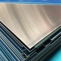 3003 H14 ورقة لوحة الألومنيوم على نحو سلس شبه لامع ASTM B209 خزانات الوقود المعالجة الكيميائية