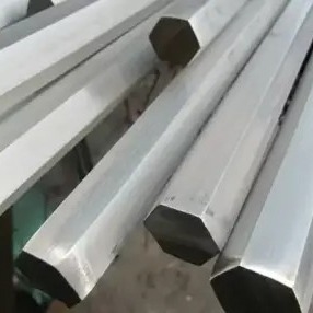 316L الفولاذ المقاوم للصدأ شريط سداسي الصلبة في الصناعة الكيميائية البحرية